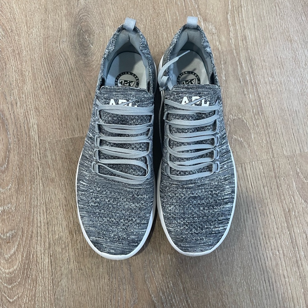 MENS APL SHOES